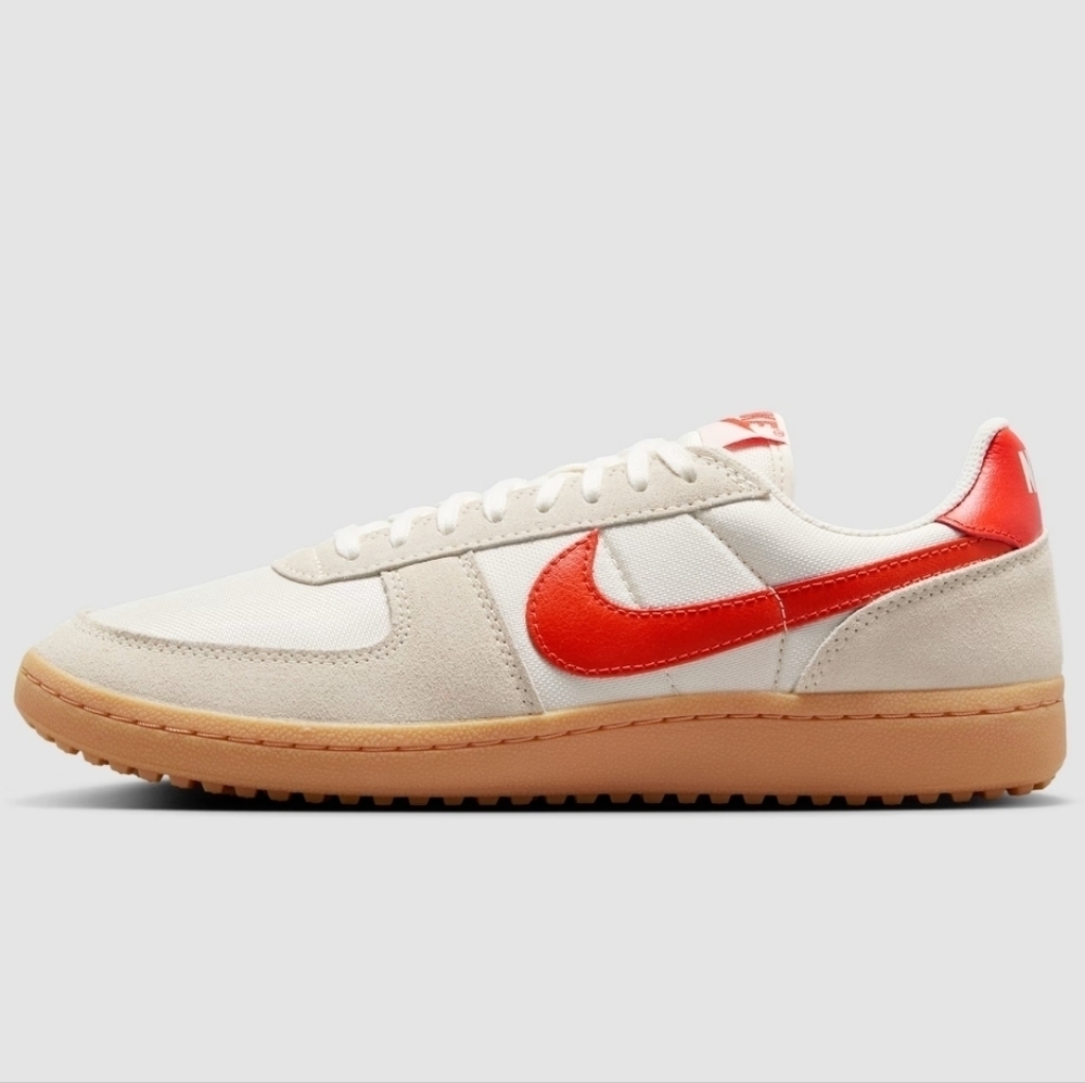 Nike Men's Field General Sneaker, Size 13 US, Retail Price $100.00 USD